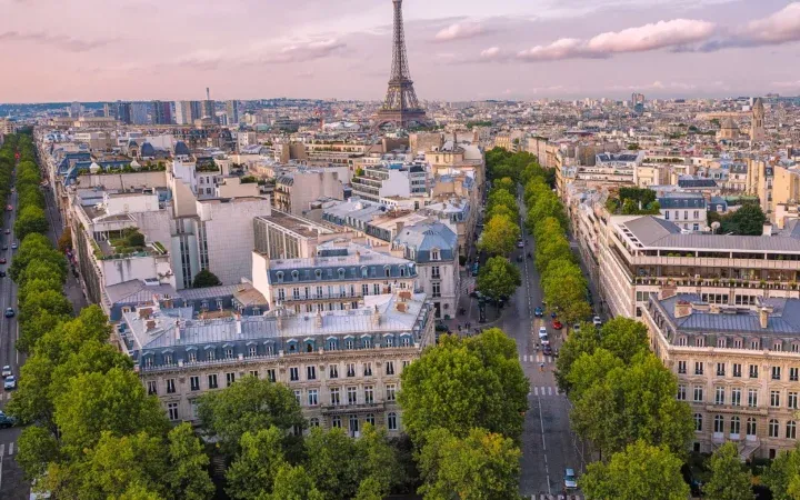 Paris Paris
